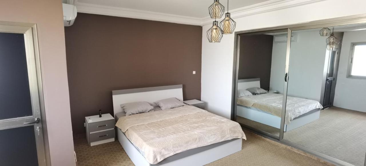 Appartement Centre Ville ダカール エクステリア 写真