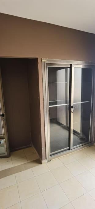 Appartement Centre Ville ダカール エクステリア 写真